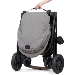Joie Versatrax E Sportwagen Gray Flannel Inkl. Adapter & Regenverdeck -Baby Online Shop s1803eagfl000 versatraxe grayflannel handle cs cc hr