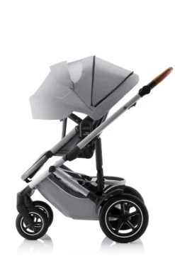 Britax Smile 5Z Sportwagen Frost Grey -Baby Online Shop smile 5z frostgrey anthrazite brownhandle 01 fwf canopyextended 2023